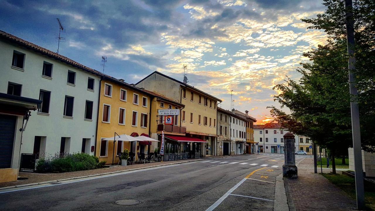 Pie Castello Panzió Susegana Kültér fotó