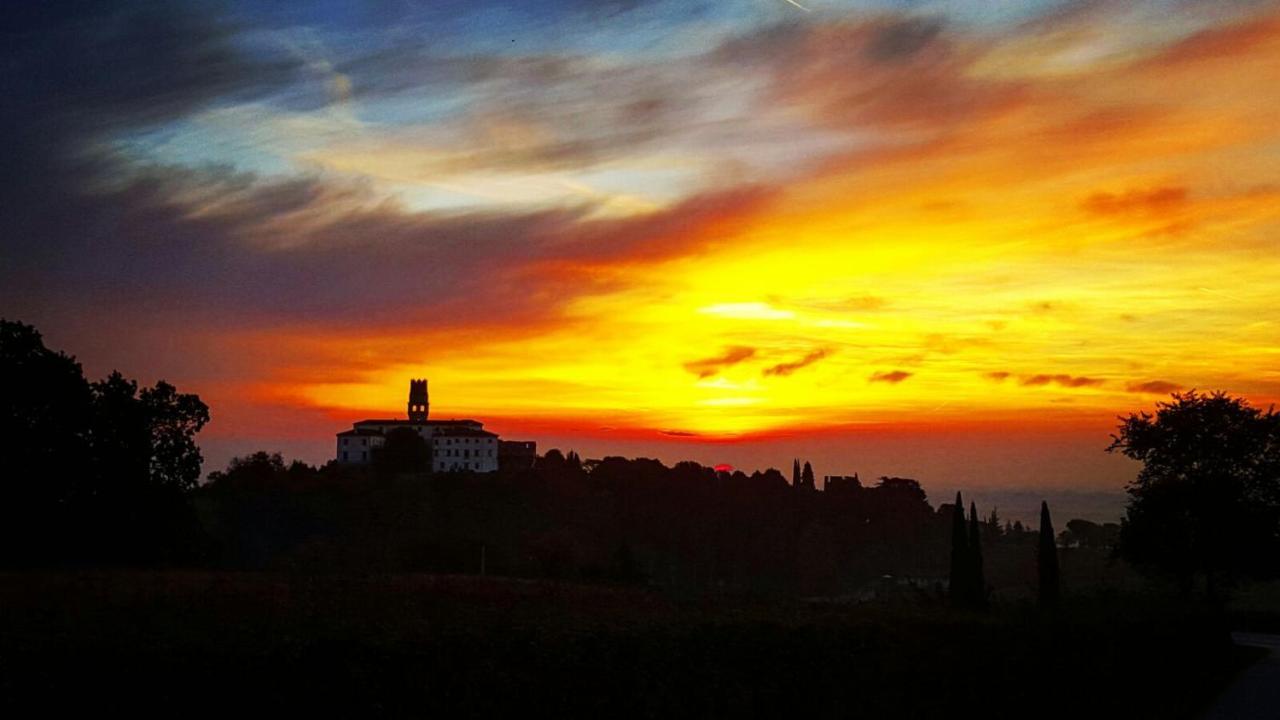 Pie Castello Panzió Susegana Kültér fotó